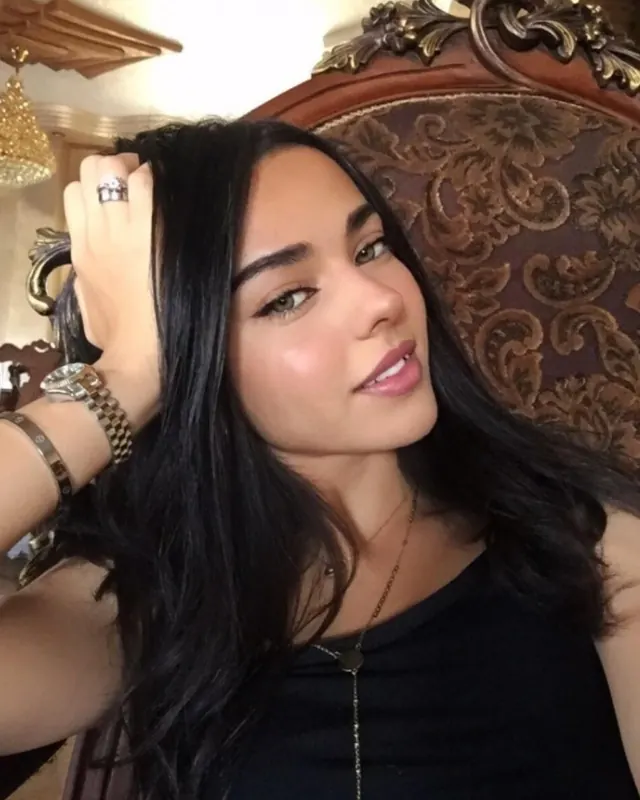 Constanza, 19 ans, plan cul à La Tranche-sur-Mer