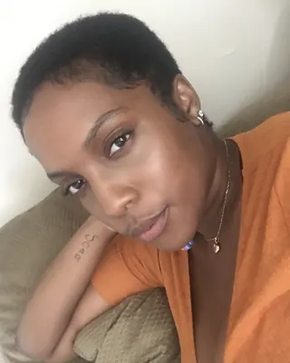 Fanta, 28 ans, plan cul à Charron