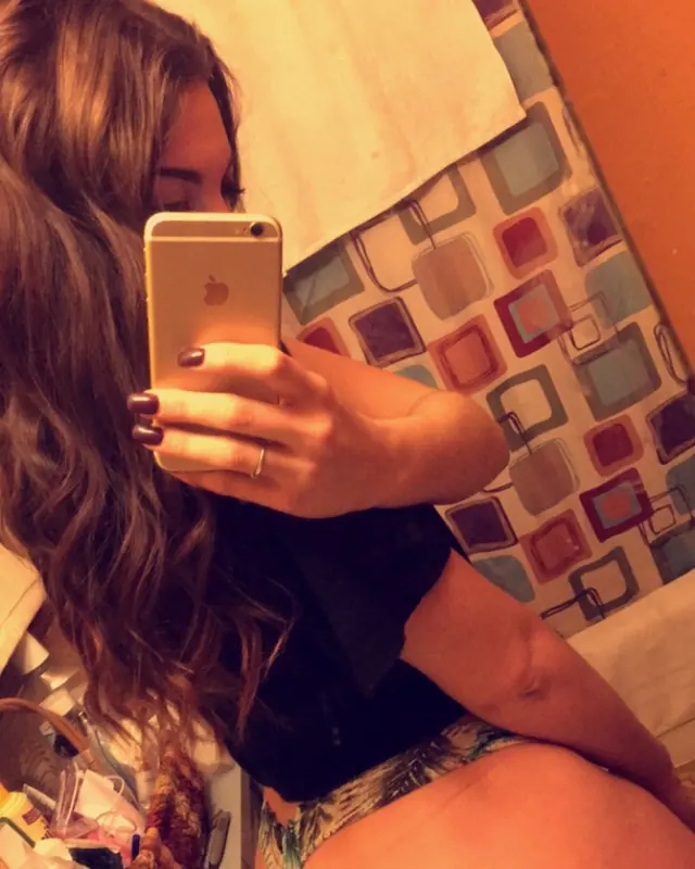 Hanane, 27 ans, plan cul à Naujac-sur-Mer