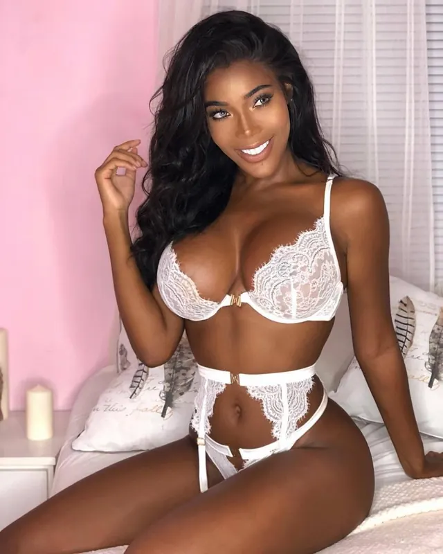 Joyce, 19 ans, plan cul à Étampes-sur-Marne