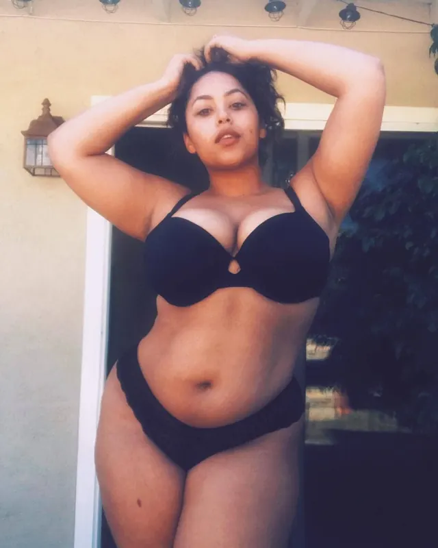 Vanessa, 36 ans, plan cul à Moutiers-les-Mauxfaits